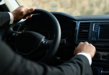 שירותי הסעות מקצועיים: נוחות, בטיחות ויוקרה